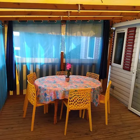 Mobil Glamping Piscine Promotion Septembre 3 - 2 Sdb -climatise - 300m De La - Piscine - Parking - 캠프장 히에레